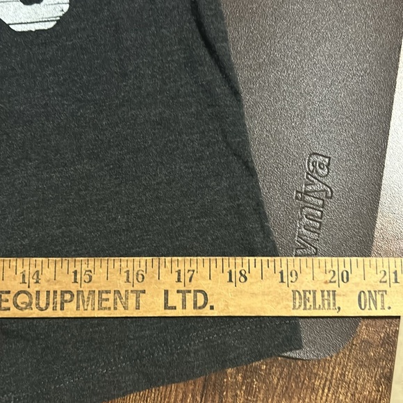 “Swearing always helps” graphic tank top - Picture 5 of 7